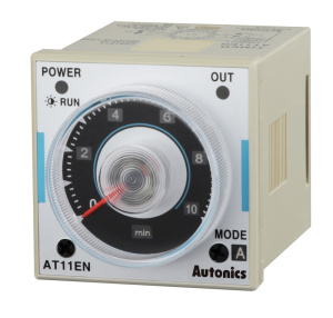 Таймер универсальный AT8N 24